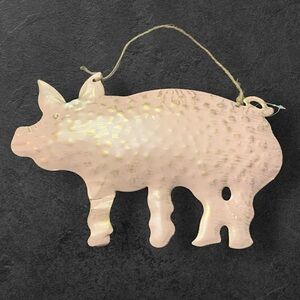 NWOT Pink Metal Farm Pig Home Wall Hanging Decoration